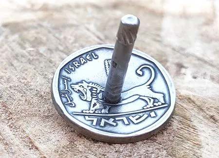 תכשיטים עשויים ממטבעות מקוריים בעבודת יד מקצועית
