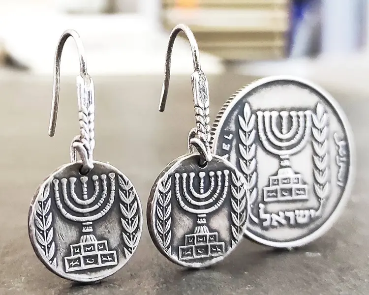 עגילים לקניה