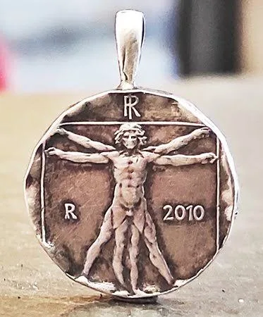 שרשראות מיוחדות לאישה