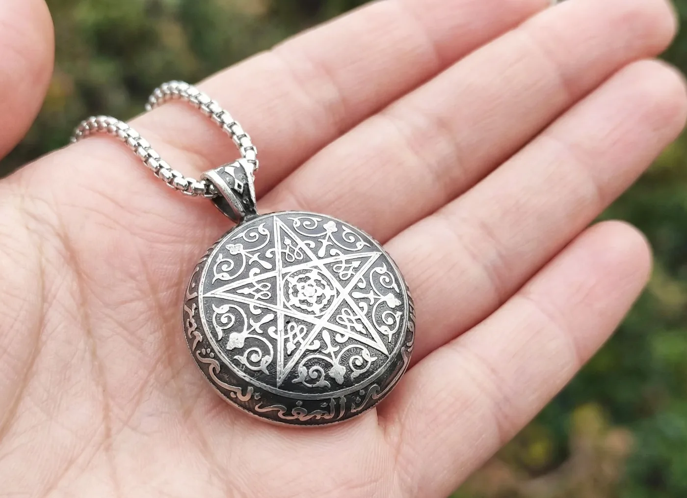 תליון בעבודת יד - ממטבע 1 פרנק מרוקו שנת 1921