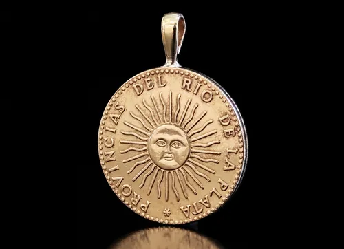 תליון ממטבע ארגנטינה SOL DE MAYO